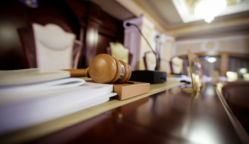 Who can sue for wrongful death?