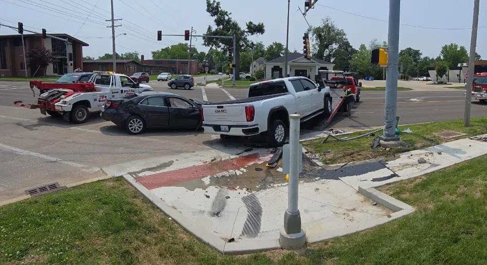Four Injured in Two-Vehicle Crash at Pleasant and McCord in Centralia